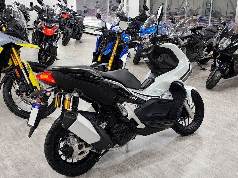 HONDA ADV 150