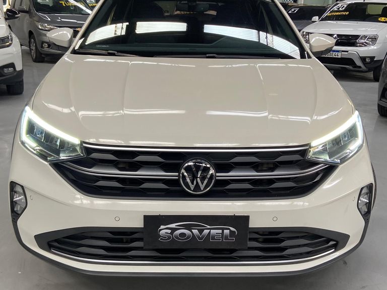 VolksWagen Nivus Highline 1.0 200 TSI Flex Aut.