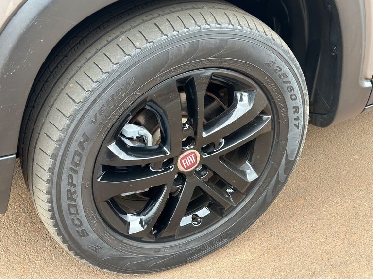 Fiat Toro Freedom Road 2.4 16V Flex Aut.