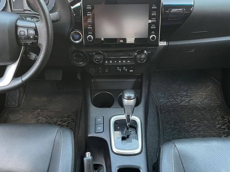 Toyota Hilux CD SRX 4x4 2.8 TDI 16V Diesel Aut.