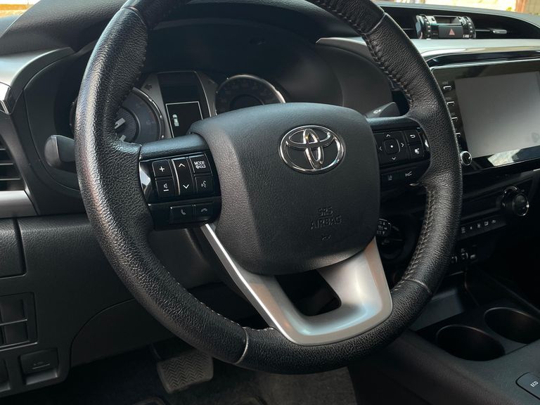 Toyota Hilux CD SRX 4x4 2.8 TDI 16V Diesel Aut.