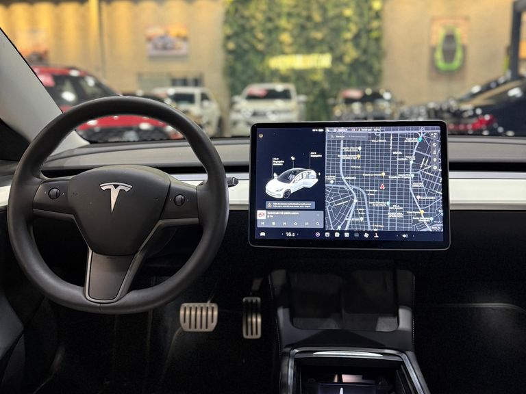 Tesla Model 3 Performa