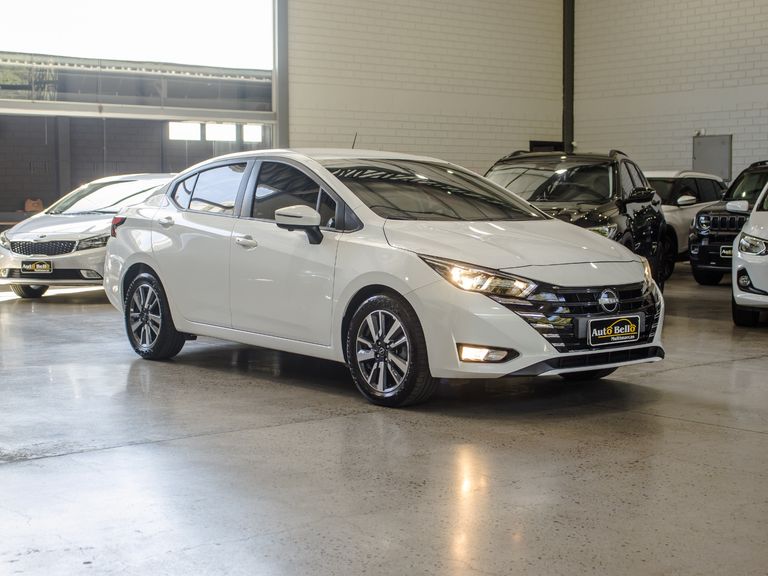 Nissan VERSA Advance 1.6 16V Flex Aut.