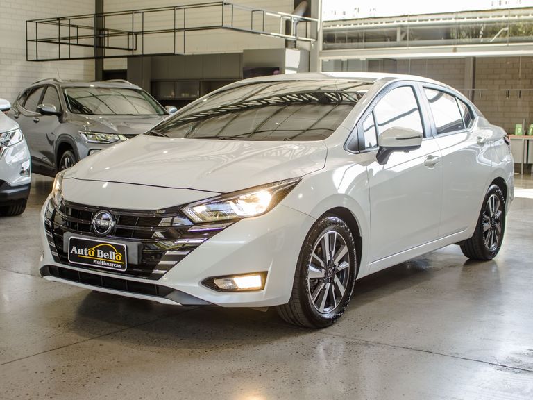 Nissan VERSA Advance 1.6 16V Flex Aut.