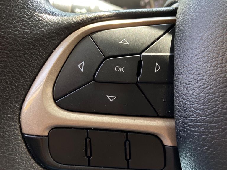 Jeep Renegade 1.8 4x2 Flex 16V Aut.