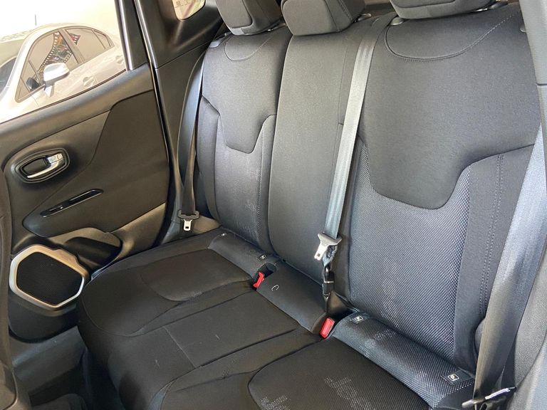 Jeep Renegade 1.8 4x2 Flex 16V Aut.