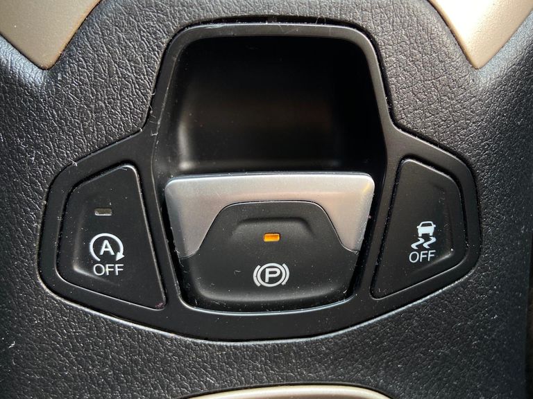 Jeep Renegade 1.8 4x2 Flex 16V Aut.