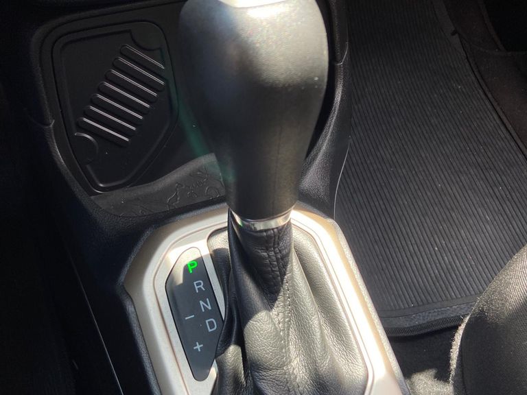 Jeep Renegade 1.8 4x2 Flex 16V Aut.