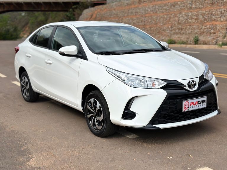 Toyota YARIS XL Sedan 1.5 Flex 16V 4p Aut.