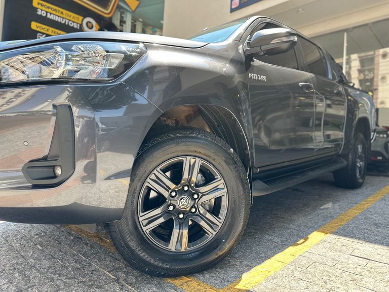 Toyota Hilux CD SR 4x4 2.8 TDI Diesel Aut.