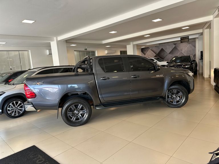Toyota Hilux CD SR 4x4 2.8 TDI Diesel Aut.