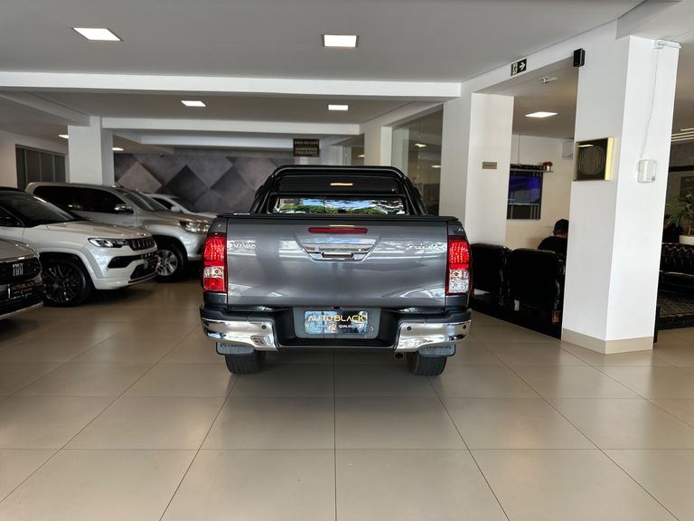 Toyota Hilux CD SR 4x4 2.8 TDI Diesel Aut.