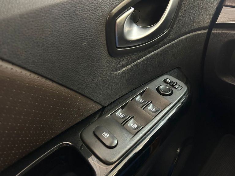 Renault CAPTUR Iconic 1.3 TB 16V Flex 5p Aut.