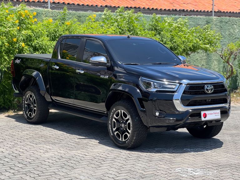 Toyota Hilux CD SRX Plus 4x4 2.8 TDI Die. Aut.