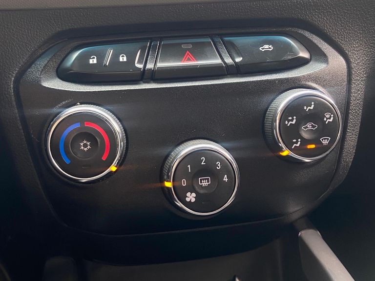 Chevrolet ONIX HATCH LT 1.0 8V FlexPower 5p Mec.