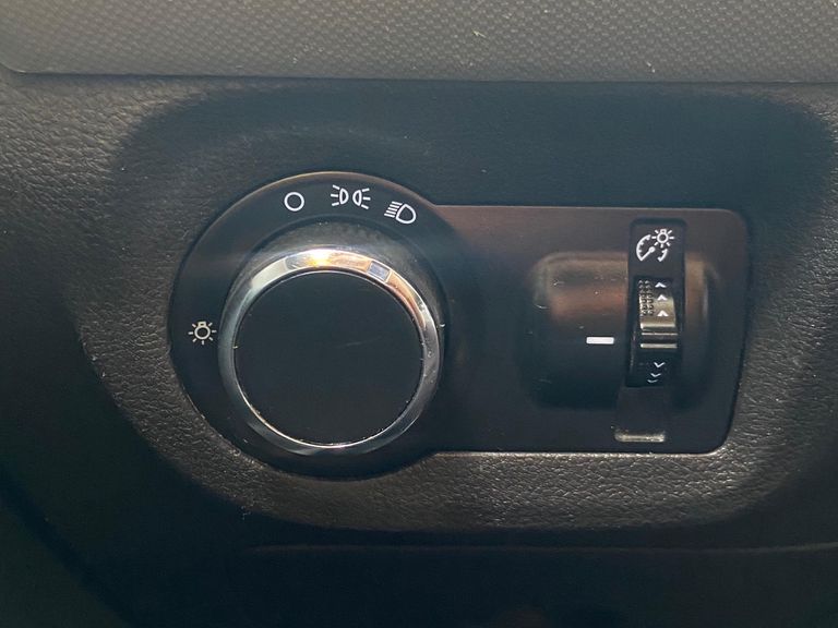 Chevrolet ONIX HATCH LT 1.0 8V FlexPower 5p Mec.