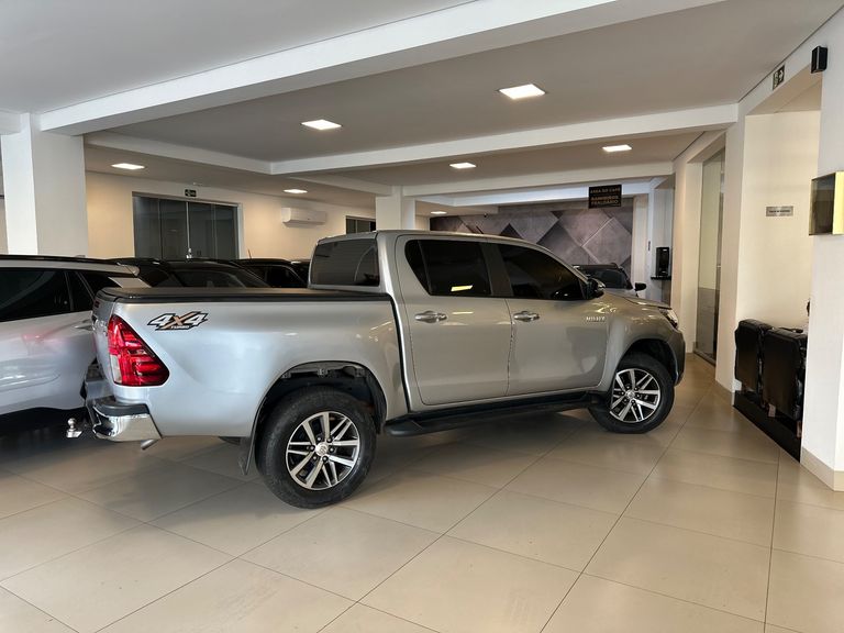 Toyota Hilux CD SRV 4x4 2.8 TDI Diesel Aut.
