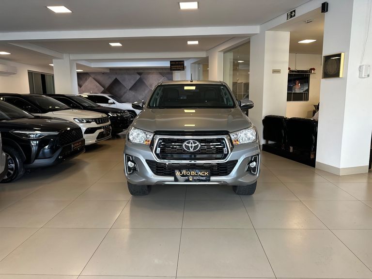 Toyota Hilux CD SRV 4x4 2.8 TDI Diesel Aut.