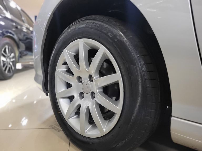 Peugeot 308 Active 1.6 Flex 16V 5p mec.