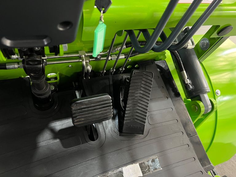 JAC Elétrica 4 Toneladas triplex torre 7M Lithium - Lítio