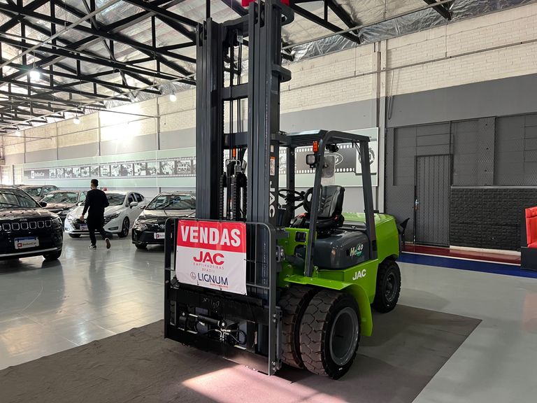 JAC Elétrica 4 Toneladas triplex torre 7M Lithium - Lítio