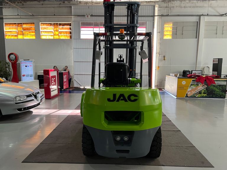 JAC Elétrica 4 Toneladas triplex torre 7M Lithium - Lítio