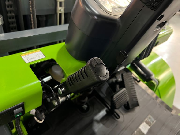 JAC Elétrica 4 Toneladas triplex torre 7M Lithium - Lítio