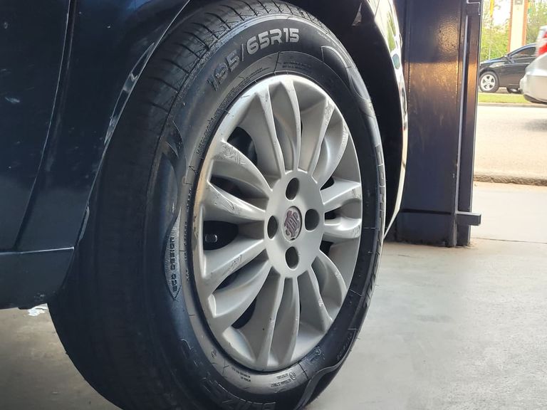 Fiat Idea ATTRACTIVE 1.4 Fire Flex 8V 5p