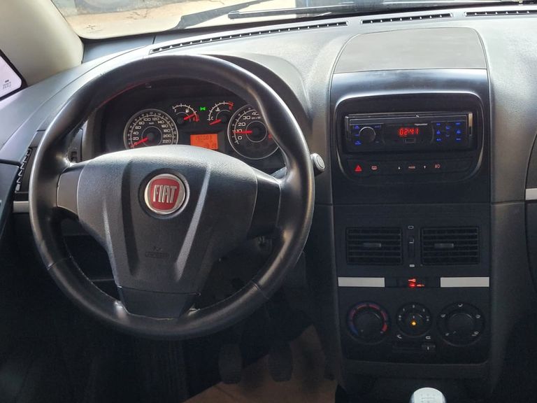 Fiat Idea ATTRACTIVE 1.4 Fire Flex 8V 5p