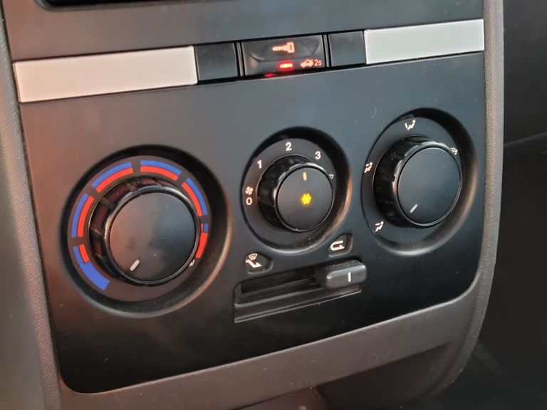 Fiat Idea ATTRACTIVE 1.4 Fire Flex 8V 5p