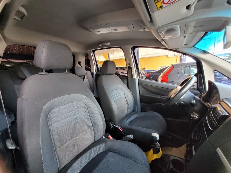 Fiat Idea ATTRACTIVE 1.4 Fire Flex 8V 5p