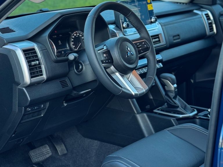 Mitsubishi Triton HPE 2.4 CD 4x4 TB Diesel Aut.