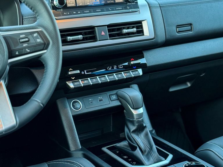 Mitsubishi Triton HPE 2.4 CD 4x4 TB Diesel Aut.