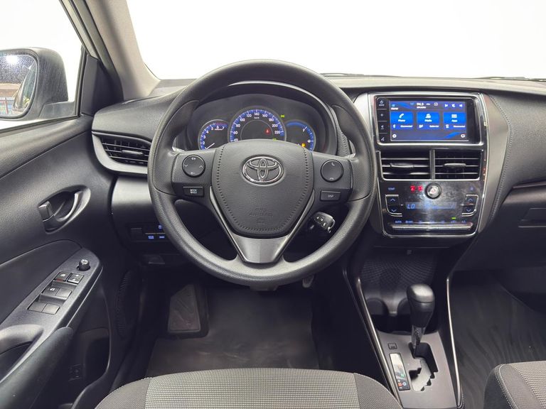 Toyota YARIS XL Sedan 1.5 Flex 16V 4p Aut.