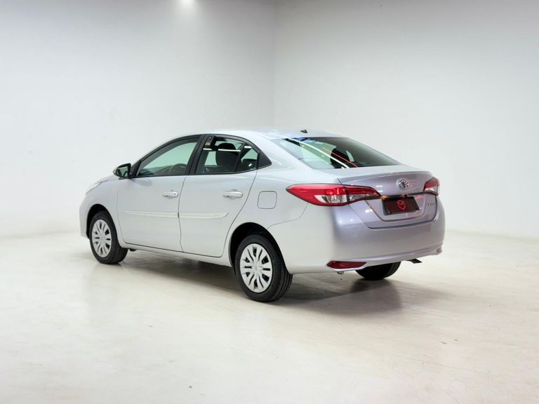 Toyota YARIS XL Sedan 1.5 Flex 16V 4p Aut.