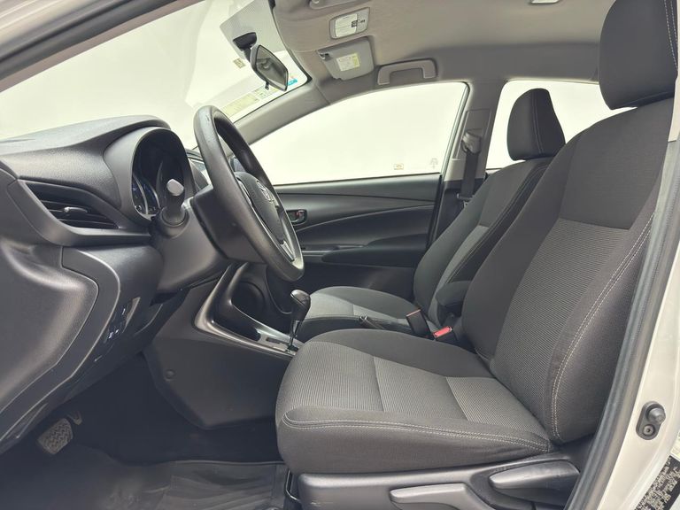 Toyota YARIS XL Sedan 1.5 Flex 16V 4p Aut.