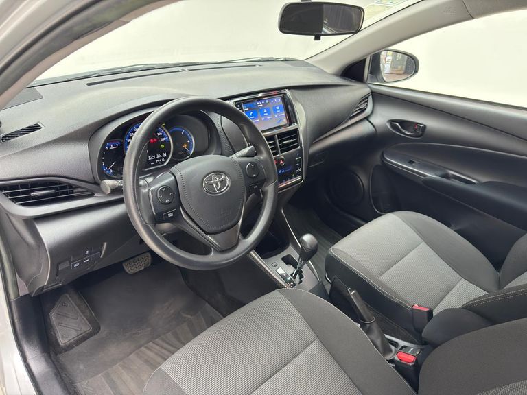 Toyota YARIS XL Sedan 1.5 Flex 16V 4p Aut.