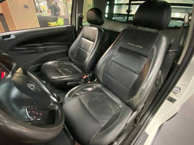 VolksWagen Saveiro CROSS 1.6 Mi Total Flex 8V CE