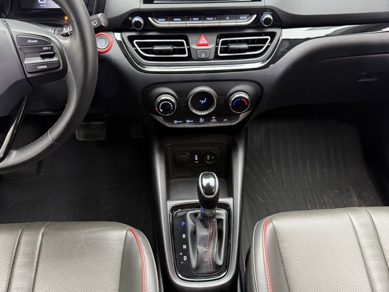 Hyundai HB20X Diamond 1.6 Flex 16V Aut.