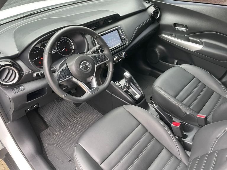 Nissan KICKS SV 1.6 16V FlexStar 5p Aut.