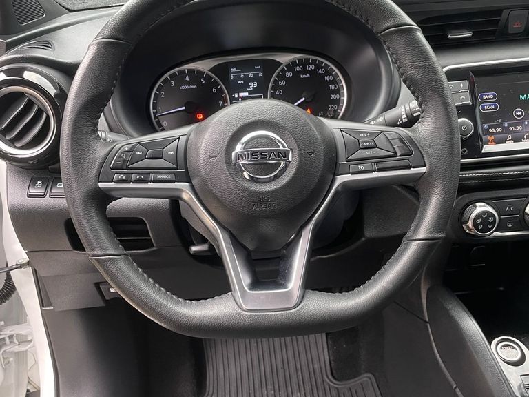 Nissan KICKS SV 1.6 16V FlexStar 5p Aut.