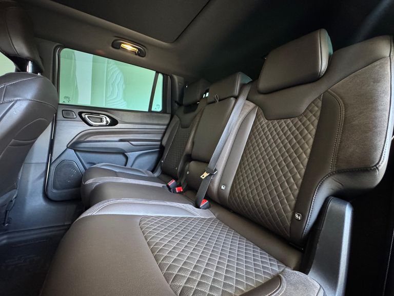 Jeep Commander Overland T270 1.3 TB Flex Aut.