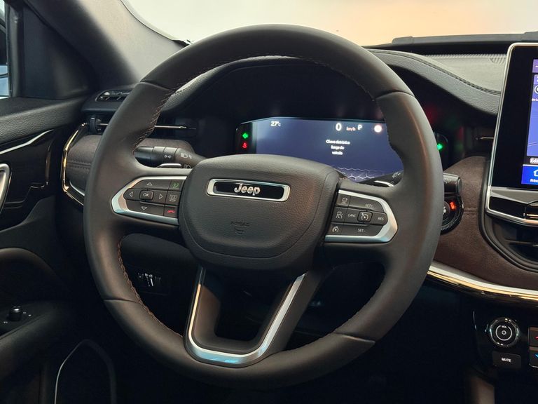 Jeep Commander Overland T270 1.3 TB Flex Aut.