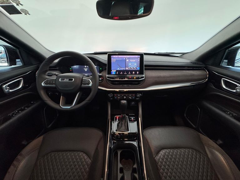 Jeep Commander Overland T270 1.3 TB Flex Aut.