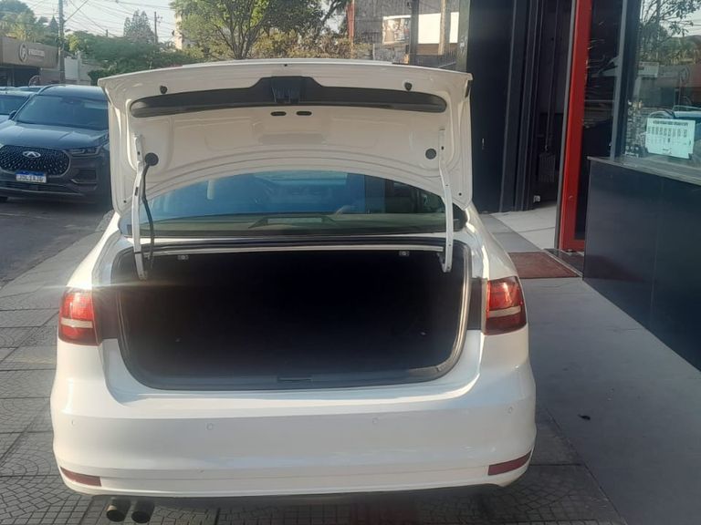 VolksWagen JETTA Trendline 1.4 TSI 16V 4p  Aut.