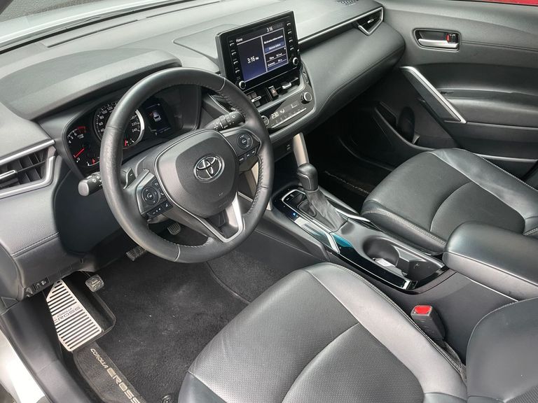 Toyota Corolla Cross XRE 2.0 16V Flex Aut.