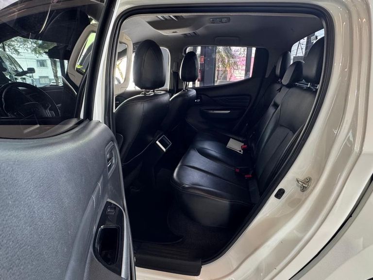 Mitsubishi L200 Triton Sport HPE 2.4 CD Diesel Aut.