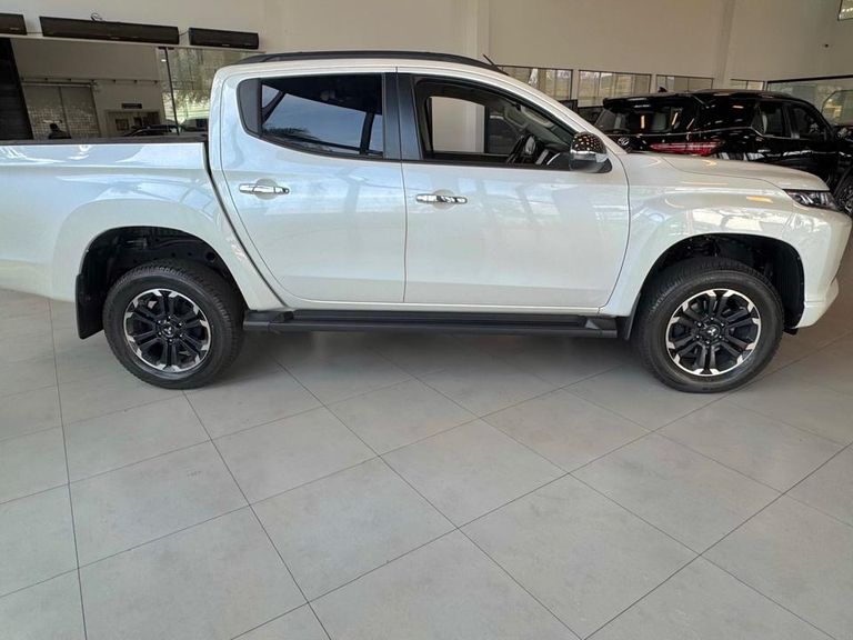 Mitsubishi L200 Triton Sport HPE 2.4 CD Diesel Aut.