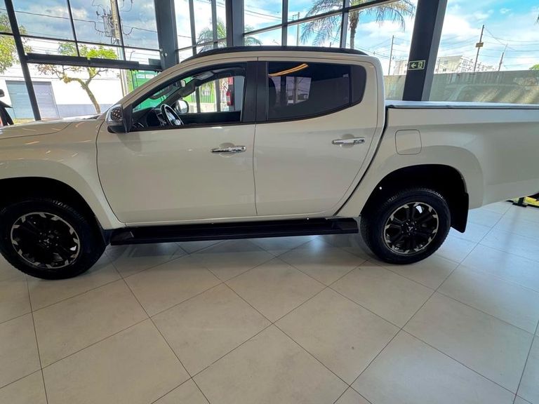 Mitsubishi L200 Triton Sport HPE 2.4 CD Diesel Aut.
