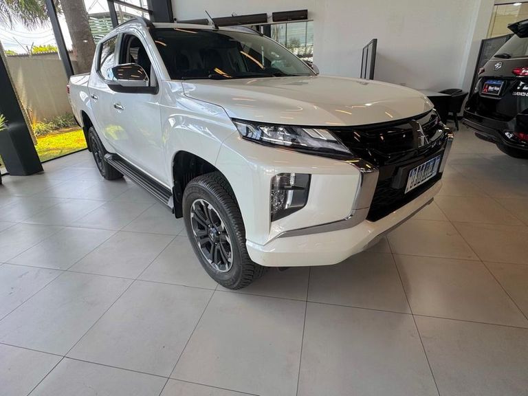 Mitsubishi L200 Triton Sport HPE 2.4 CD Diesel Aut.